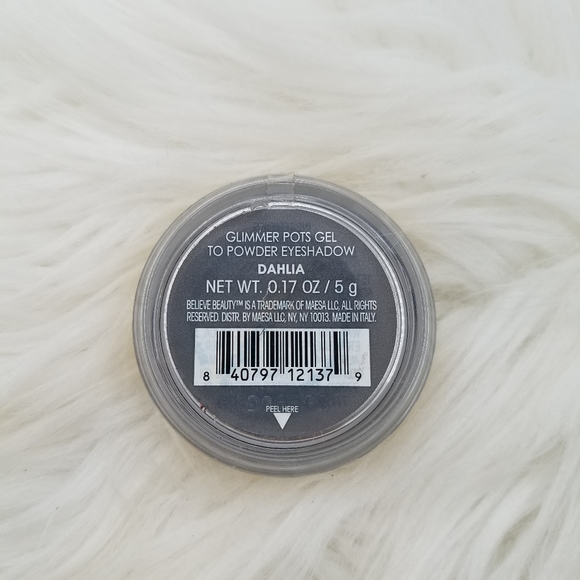 Believe Beauty Glimmer Pots Gel to Powder Eyeshadow. Shade: Dahlia - Picture 3 of 3
